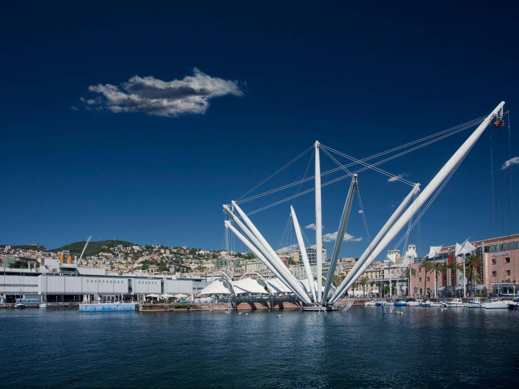 Casa Vittoria By Holiday World Genoa Exterior photo